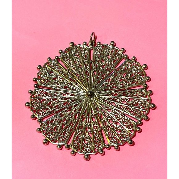 Silver tone, abstract, pattern, massive, funky, and fun pendant jewelry - Picture 7 of 7